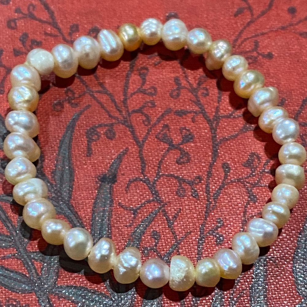 Little girls genuine natural Pearl bracelet